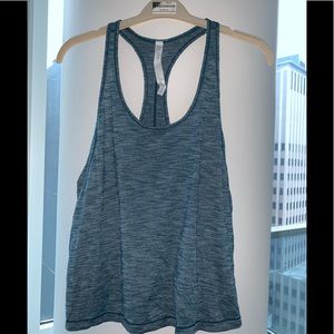Lululemon crop workout top- never worn!